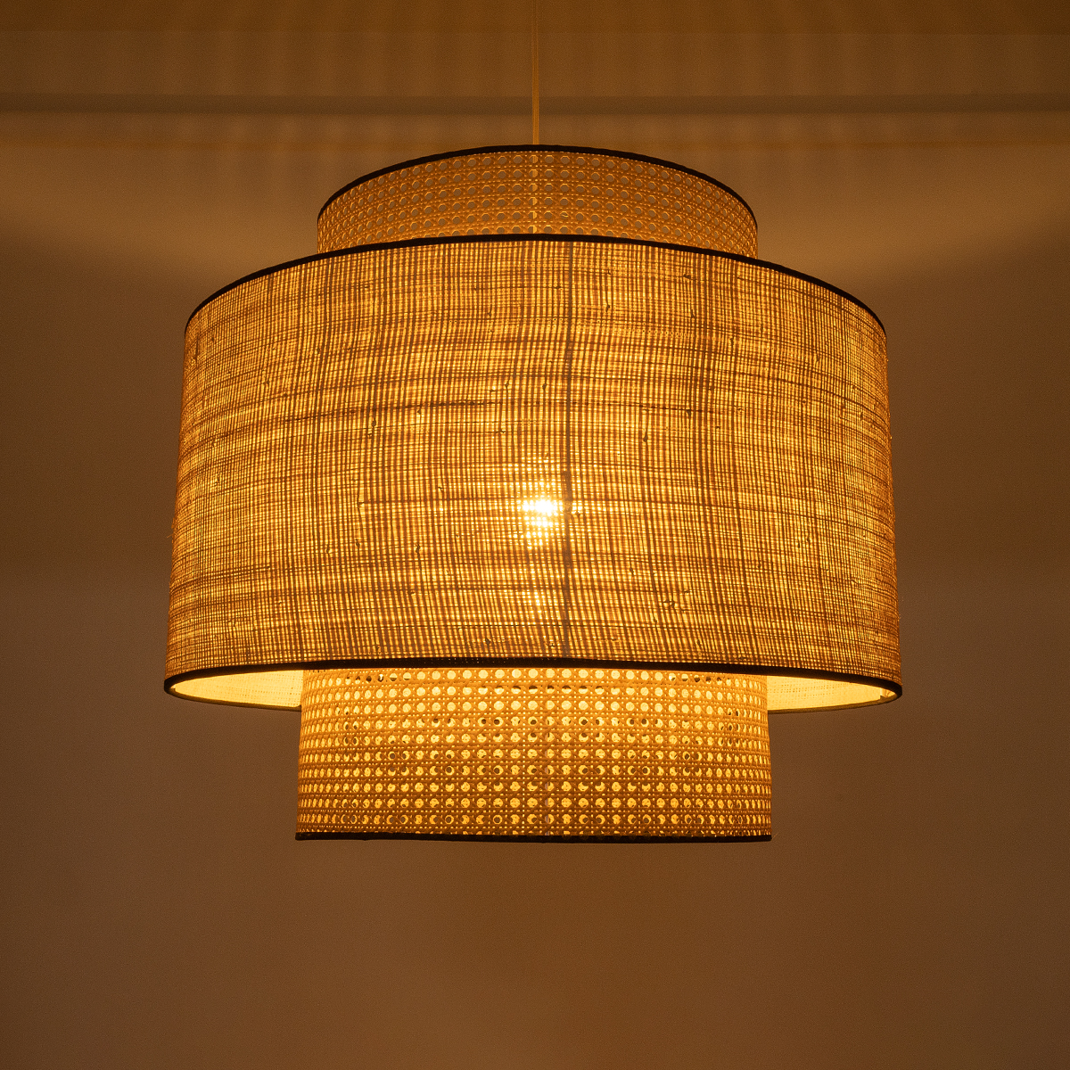 GloboStar® BRAVADO 02387 Boho Κρεμαστό Φωτιστικό Πλέγμα Μονόφωτο 1 x E27 IP20 Καφέ & Μπεζ Ξύλο - Μ70 x Π70 x Υ58cm