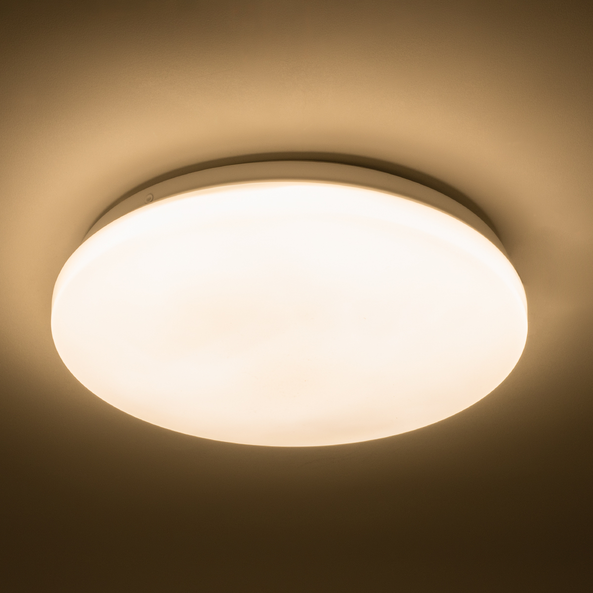 GloboStar® CELANO 61007 LED Πλαφονιέρα Οροφής Στρόγγυλη Φ26 20W 1800lm 120° AC 220-240V Αδιάβροχη IP54 Φ26 x Υ6cm Θερμό Λευκό 2700K - 3 Χρόνια Εγγύηση