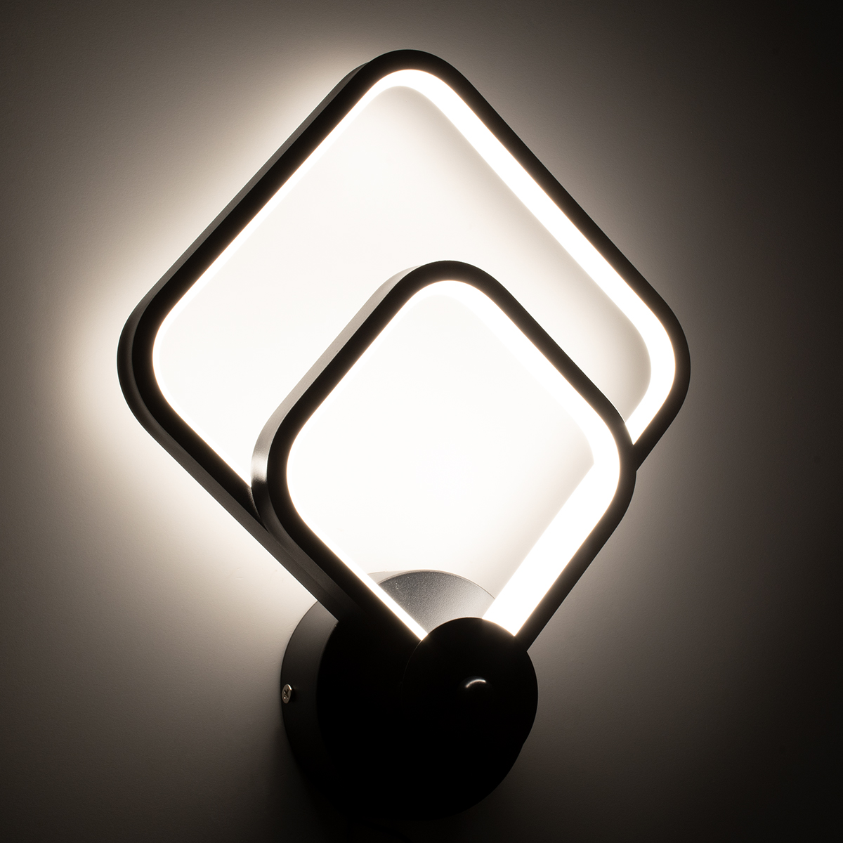 GloboStar® ANNA 61085 Φωτιστικό Τοίχου - Απλίκα Design LED CCT 15W 1800lm 300° AC 220-240V - Εναλλαγή Φωτισμού μέσω Διακόπτη On/Off All In One Ψυχρό 6000k+Φυσικό 4500k+Θερμό 2700k Μ25 x Π8 x Υ30cm - Μαύρο