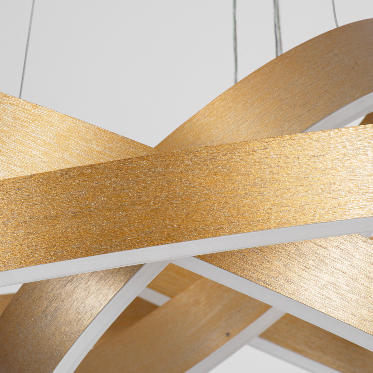 GloboStar® VENOM TRIO 61190-DECO Κρεμαστό Φωτιστικό Δαχτυλίδι-Κύκλος LED CCT 120W 14158lm 120° AC 220-240V - Εναλλαγή Φωτισμού μέσω Τηλεχειριστηρίου All In One Ψυχρό 6000K+Φυσικό 4500K+Θερμό 2700K Dimmable Φ40+60+80cm - Χρυσό Βούρτσας - 3 Years Warranty