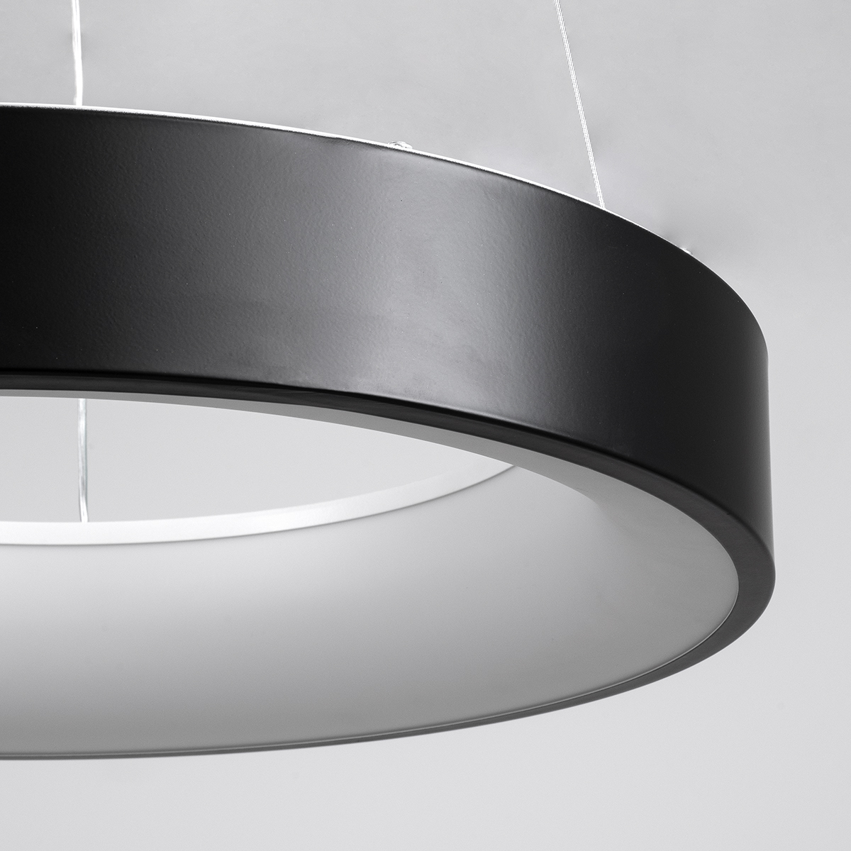 GloboStar® SALEM 61241 Κρεμαστή Πλαφονιέρα Οροφής Δαχτυλίδι-Κύκλος LED CCT 75W 8625lm 120° AC 220-240V - Εναλλαγή Φωτισμού μέσω Τηλεχειριστηρίου All In One Ψυχρό 6000k+Φυσικό 4500k+Θερμό 2700k Dimmable Φ45cm - Μαύρο - 3 Years Warranty