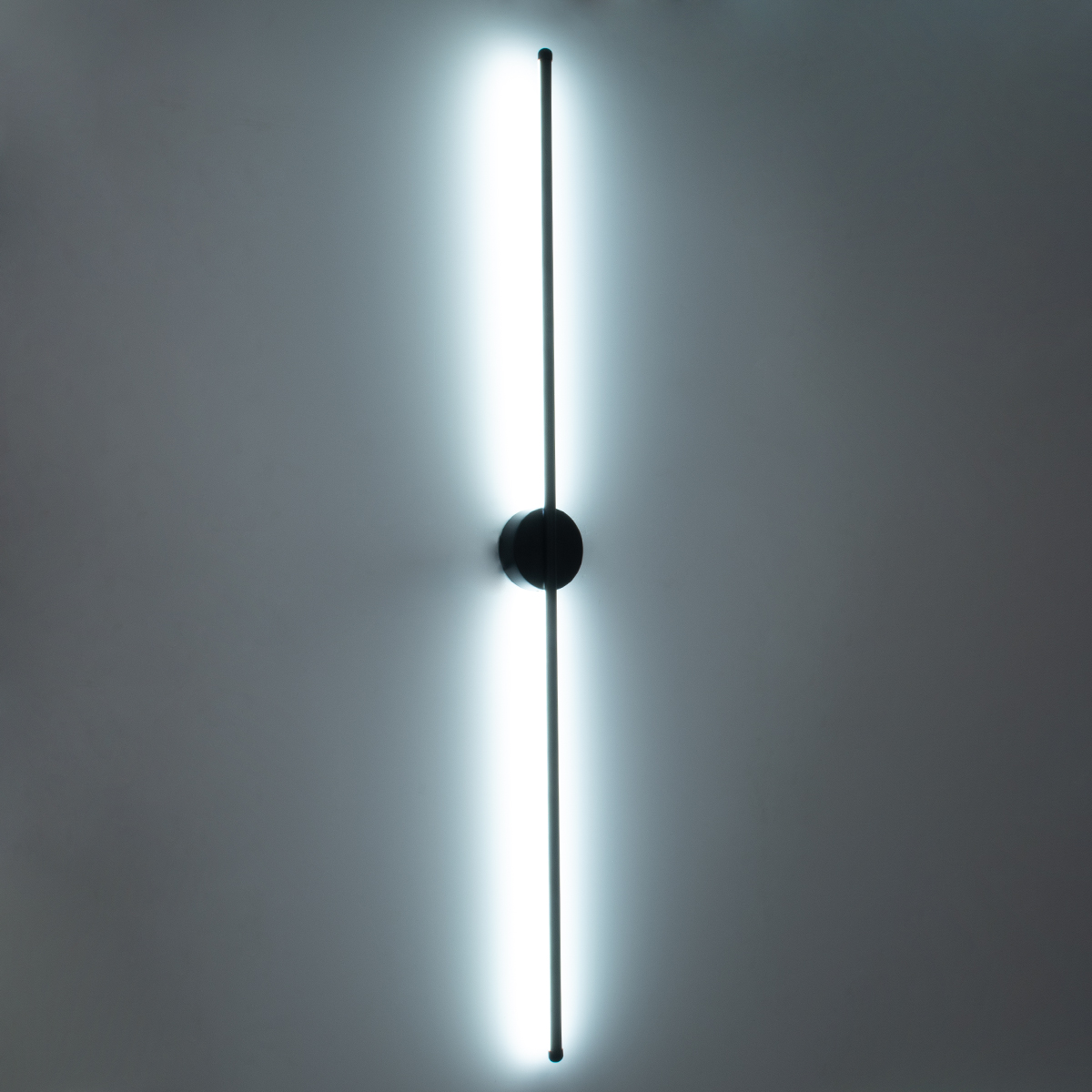 GloboStar® DIADEM 61333 Φωτιστικό Τοίχου - Απλίκα Design LED CCT 18W 2160lm 120° AC 220-240V - Εναλλαγή Φωτισμού μέσω Διακόπτη On/Off All In One Ψυχρό 6000k+Φυσικό 4500k+Θερμό 2700k Μ10 x Π4 x Υ120cm - Μαύρο - 3 Years Warranty